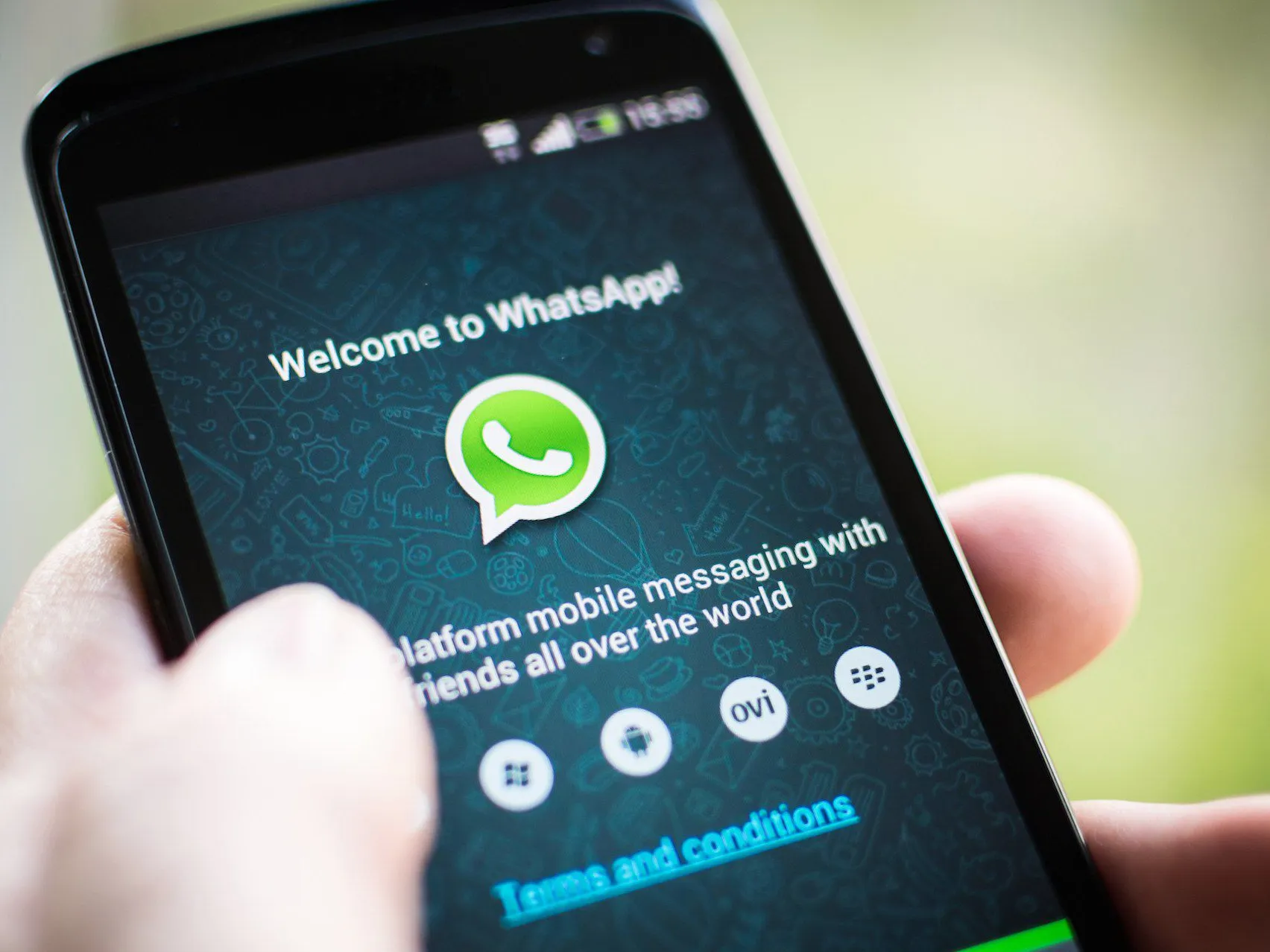 WHATSAPP අලුත් වෙයි