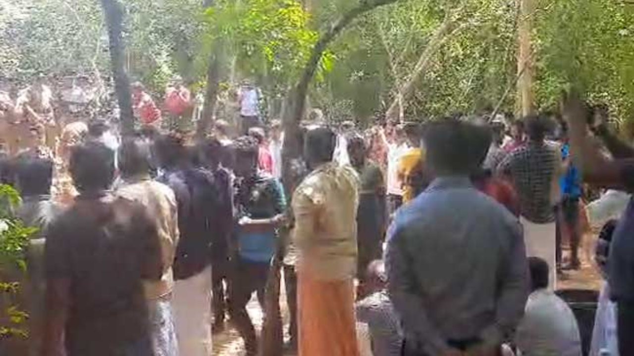 කුරුන්දි විහාරය අසල උණුසුම් තත්ත්වයක්