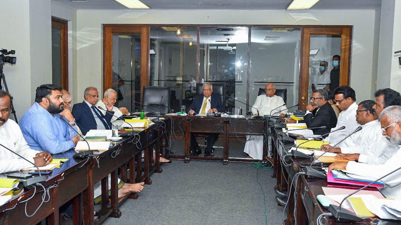 “මං රනිල් රාජපක්ෂ නෙමෙයි” – ජනපති TNA නායකයන්ට කෙලින්ම කියයි