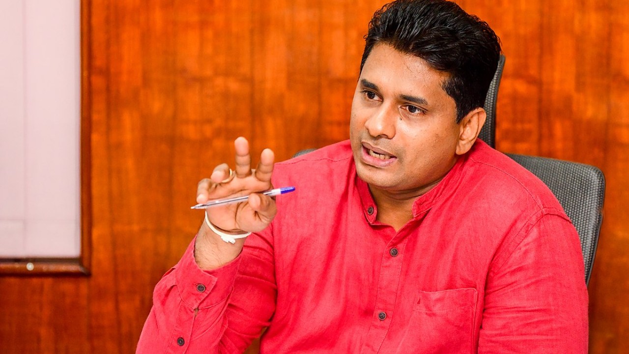 චන්න නිවසින් ඉවත් කිරීම තාවකාලිකව නවතී – රාජ්‍ය පරිපාලන අමාත්‍යාංශයට නොතීසි