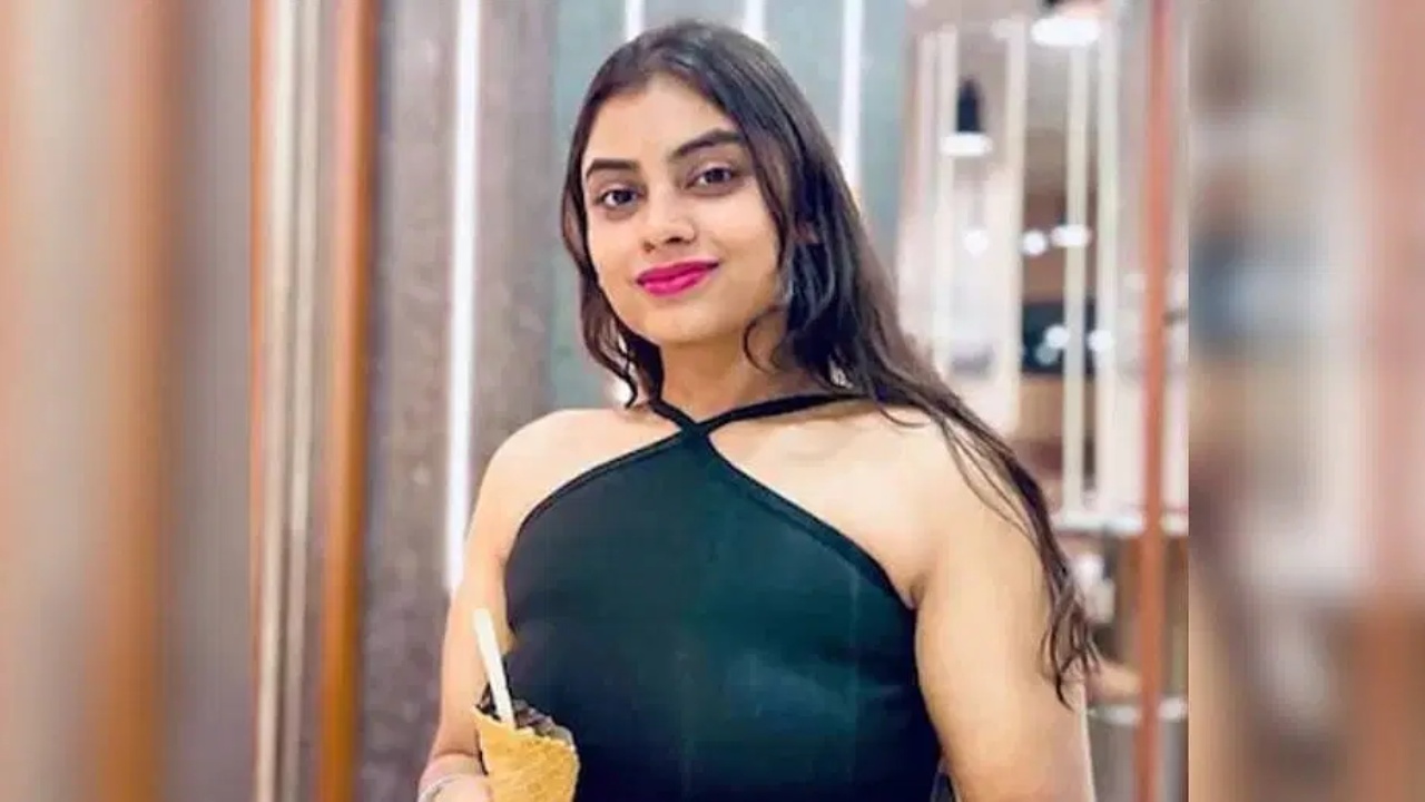සුරූපී ගුවන් සේවිකාවට මහල් නිවාසයේ දී අත් වූ ඉරණම