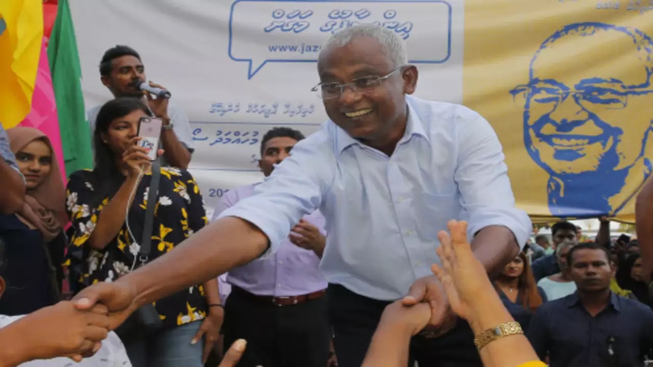 මාලදිවයිනේ තීරණාත්මක ජනාධිපතිවරණය අද​