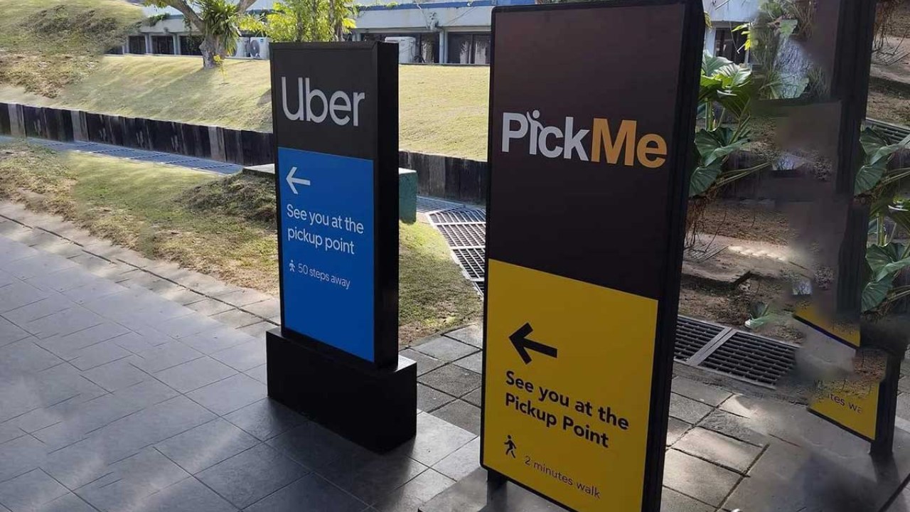 කටුනායක කුලී රථ සෙල්ලම් ඉවර වෙයි – Uber සහ PickMe වැඩ අල්ලයි