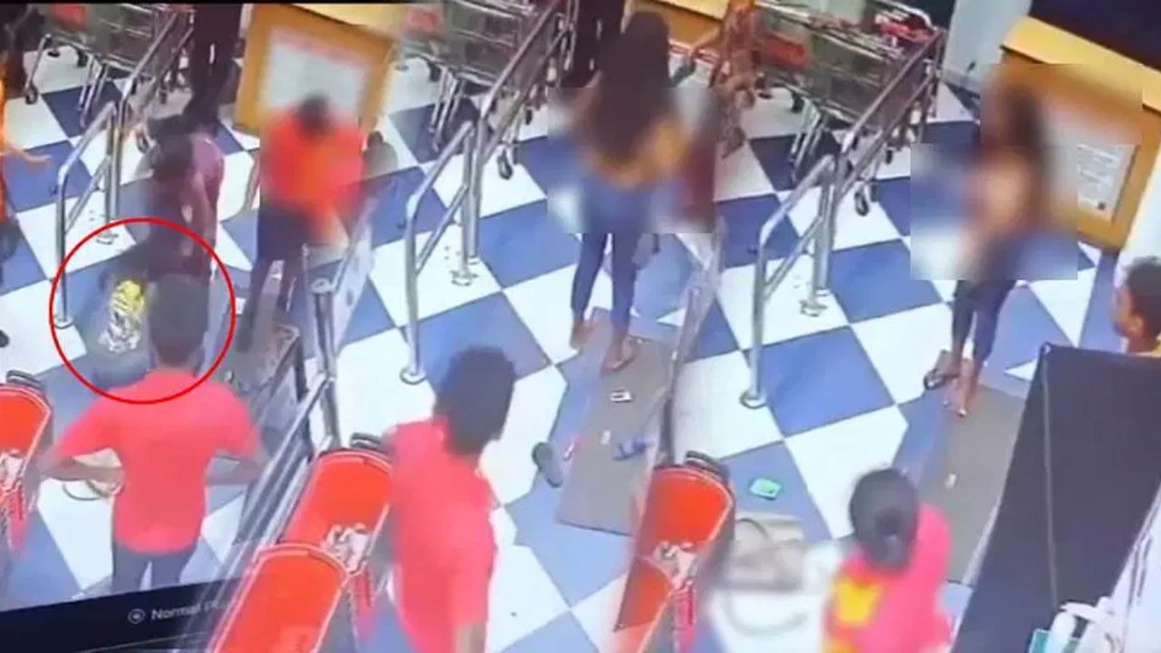 හොරකම් කළොත් ගහන්න පුළුවන්ද?