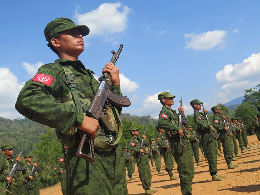 මියන්මාර් මිලිටරි පාලනය පරාජයට මුහුණ දී සිටින බව අරාකන් හමුදාව කියයි