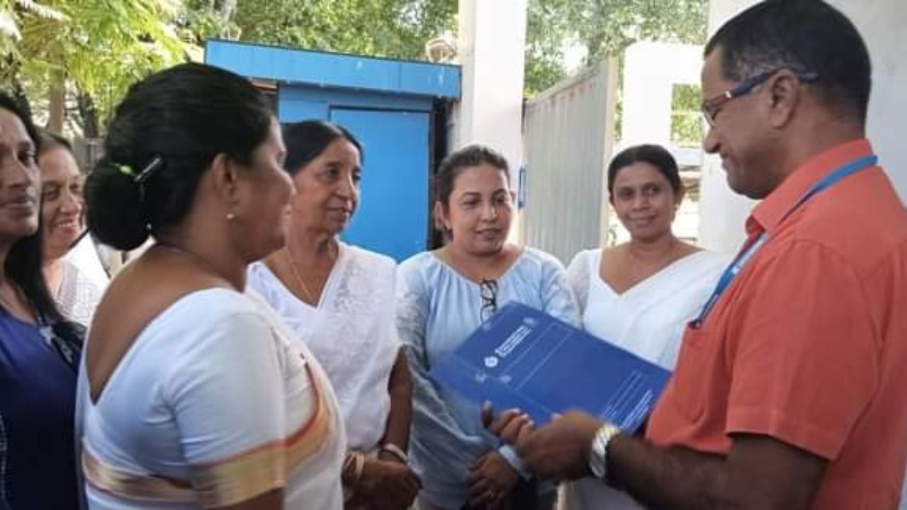 ඊශ්‍රායල හා පලස්තීන යුද්ධය නවත්වන්නැයි ඉල්ලමින් ශ්‍රීලනිප කාන්තා පෙරමුණ සංදේශයක් භාර දෙයි