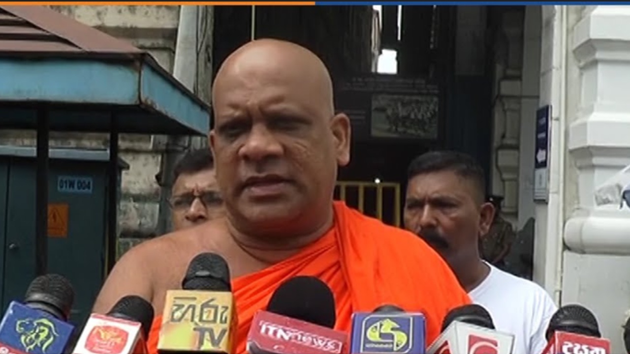 මිහින්තලේ විහාරාධිපති හිමි CID යට 