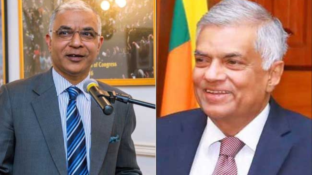 ඉන්දීය නව මහකොමසාරිස් ජනපතිට සිය අක්ත පත්‍ර භාරදෙයි