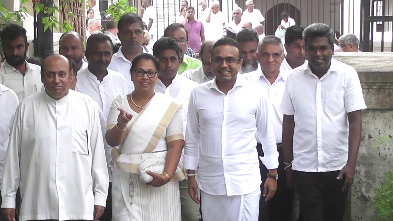 ජාතික අපේක්ෂක රනිල් වික්‍රමසිංහ ශක්තිමත් කිරීම සඳහා විශාල පිරිසක් එක් වෙනවා – මනුෂ
