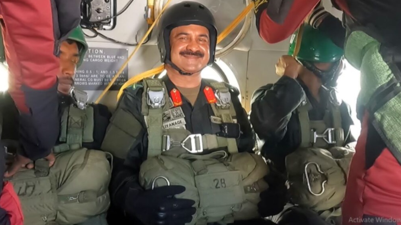 ඉතිහාසයට නව පරිච්ඡේදයක් එක් කළ යුද හමුදාපතිගේ ගුවන් කරණම