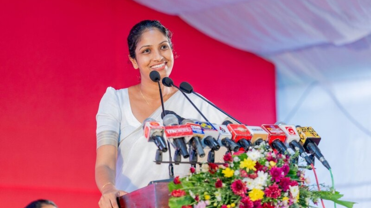 නිලන්ති කොට්ටහච්චි ආර්ථික අර්බුදයට හේතු කියයි