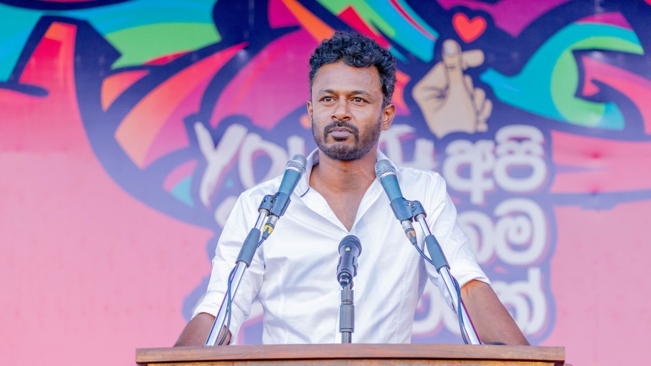 ජගත් මනුවර්ණට වරෙන්තු