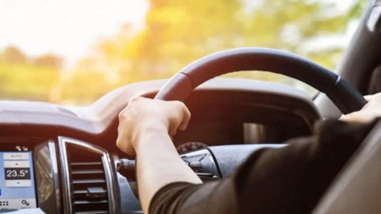 මේ උත්සව සමයේ රියදුරන්ට විශේෂ දැනුම්දීමක්