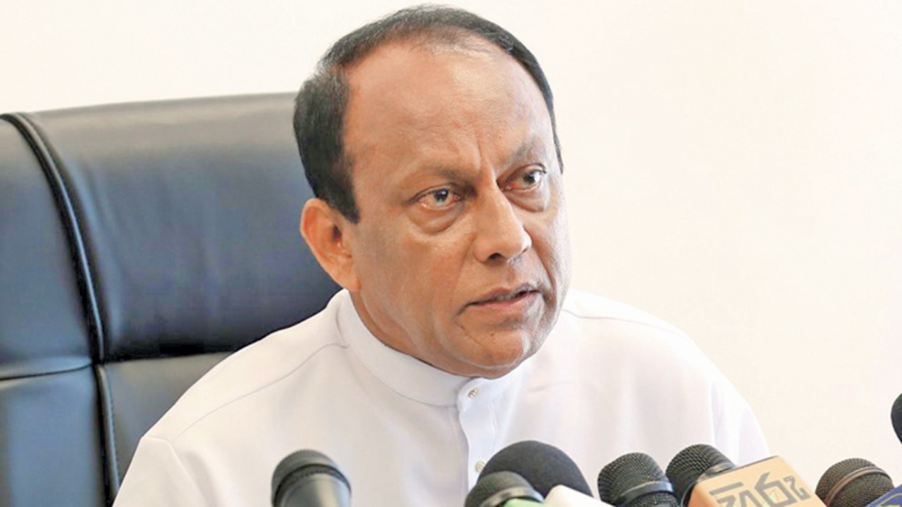 ලක්ෂ්මන් යාපාට අධිචෝදනා භාරදීලා