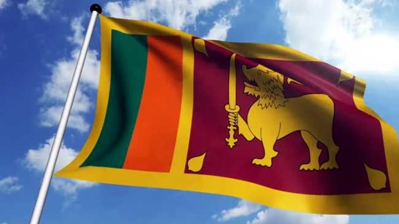 ජාතික කොඩිය ඡන්ද ප්‍රචාරක කටයුතුවලට යොදා ගත්තොත් වෙන දේ