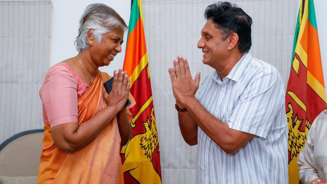 වෛද්‍ය සුදර්ශනී ප්‍රනාන්දුපුල්ලේ සජිත්ට සහය පළකරයි